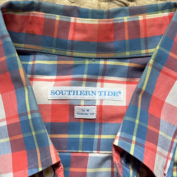 Southern Tide Great Condition button down, size M - Picture 4 of 6
